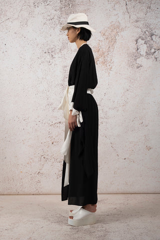 LONG YOU CAPE WITH LARGE POCKETS AND TIED BELT